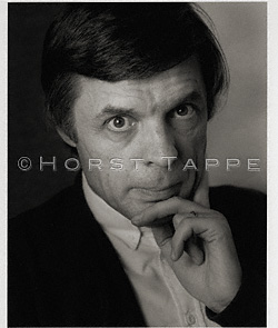 Barilier, Etienne · Soleure, Suisse, mai 1994 · BARE-001-01 © 1995 Fondation Horst Tappe