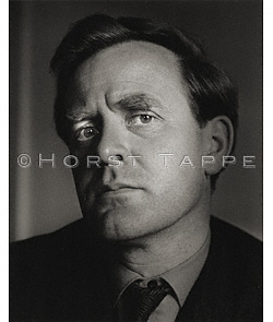 Carré, John Le · Londres, Grande-Bretagne, env. 1965 · CARJ-001-01 © 1995 Fondation Horst Tappe