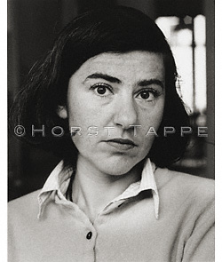 Honigmann, Barbara · Strasbourg, France, novembre 1990 · HON-005 © 2009 Fondation Horst Tappe